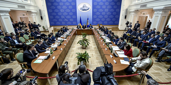 Кабмин Украины посыпался