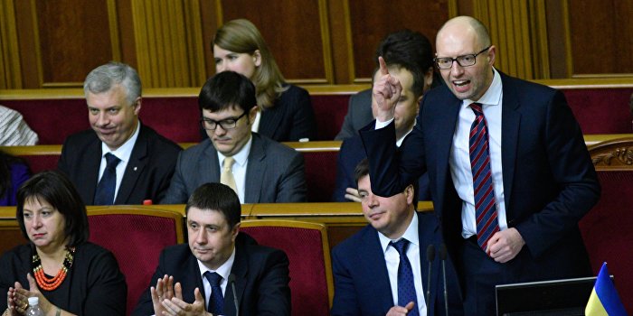Входит и выходит