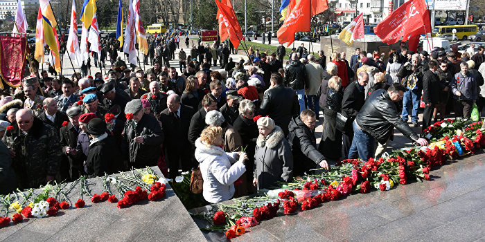 На мероприятиях в честь освобождения Одессы от нацистов радикалы учинили беспорядки