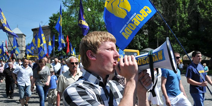 В украинских школах предложили наказывать батогом за русскую речь