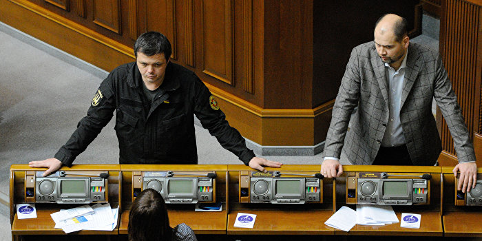 Семенченко призвал Порошенко к ответу