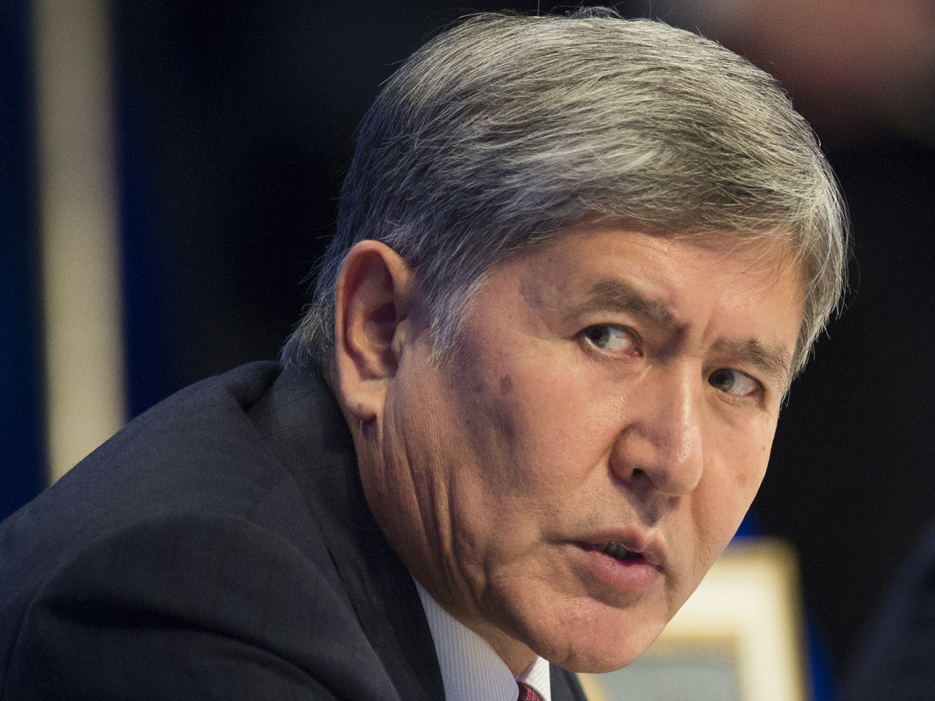 Президент Кыргызстана Алмазбек Атамбаев не захотел участвовать во внутритурецкой борьбе за власть 