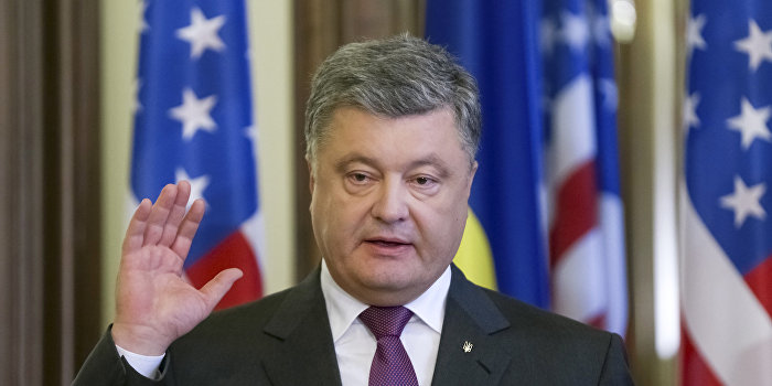 Порошенко обсудил с Тиллерсоном обострение в Донбассе