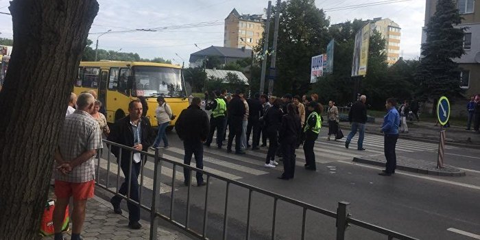 Не до праздника: в Ивано-Франковске бунтуют рабочие спиртзавода