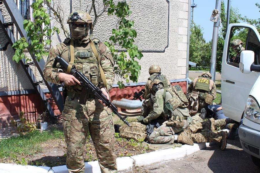 «Кровавая борьба за мир»: чем закончится война всех украинских антикоррупционеров друг с другом