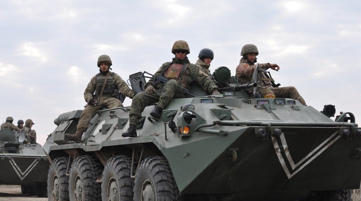 Украинские военные объяснили, зачем взорвали мост в ЛНР