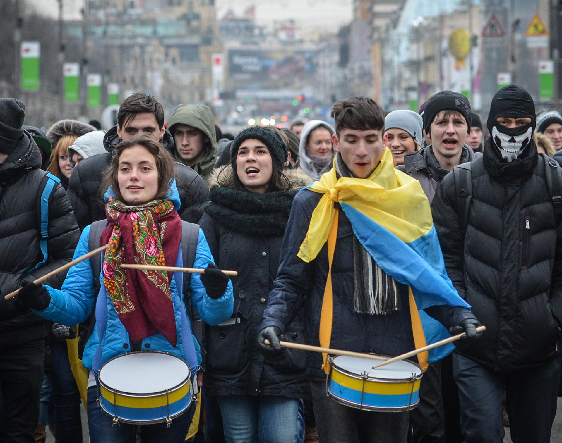 О чем говорят украинцы сегодня. Жители Западной Украины. Украина люди. Молодежь на Майдане. Майдан 2013.